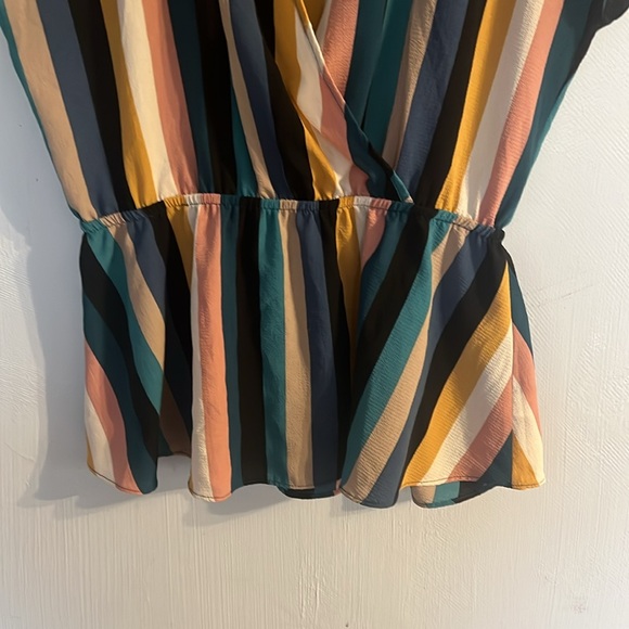 Charming Charlie top size large - Picture 4 of 5